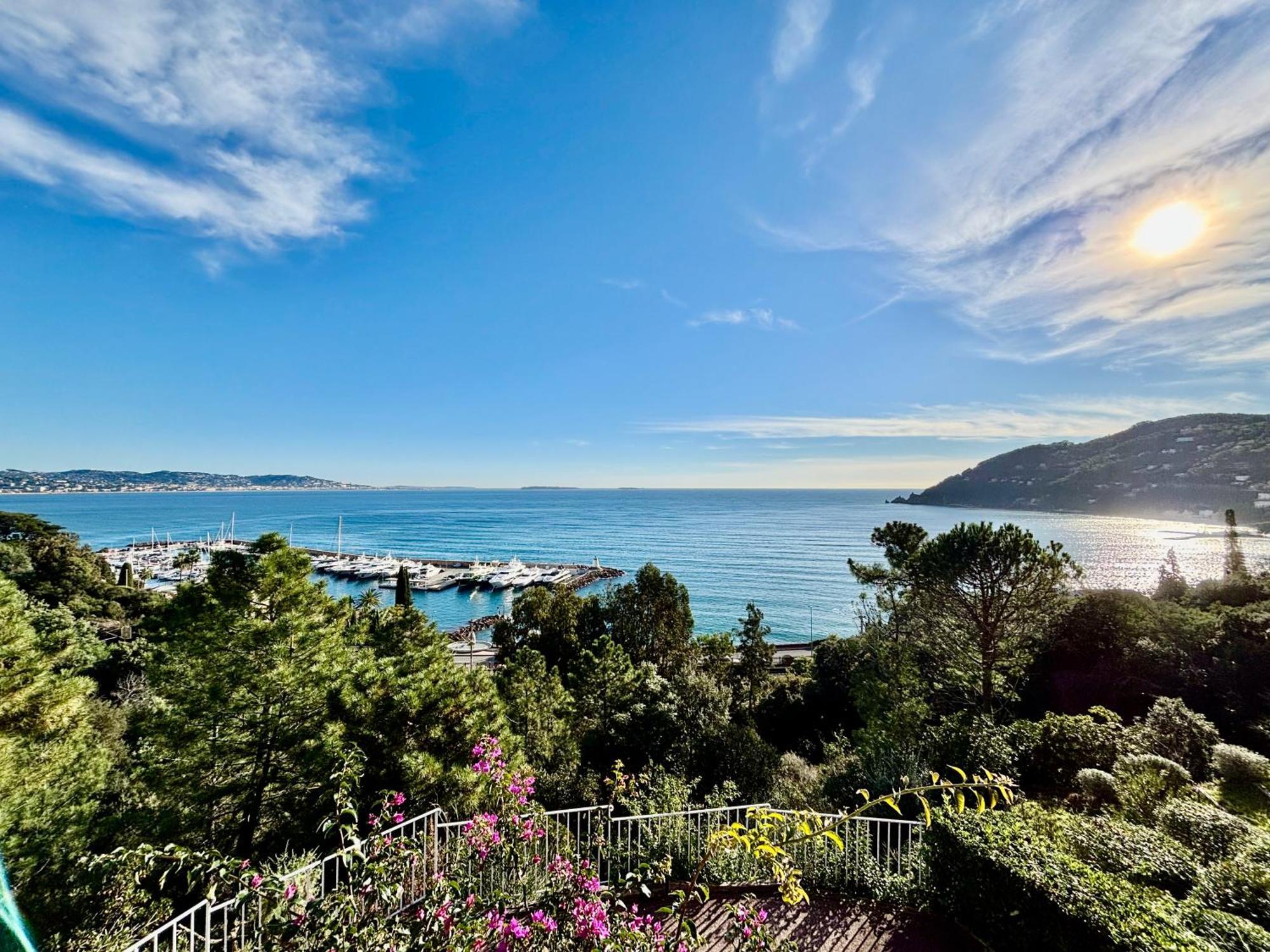 Magnifiques Appartements Vue Mer Panoramique Théoule-sur-Mer Exteriör bild